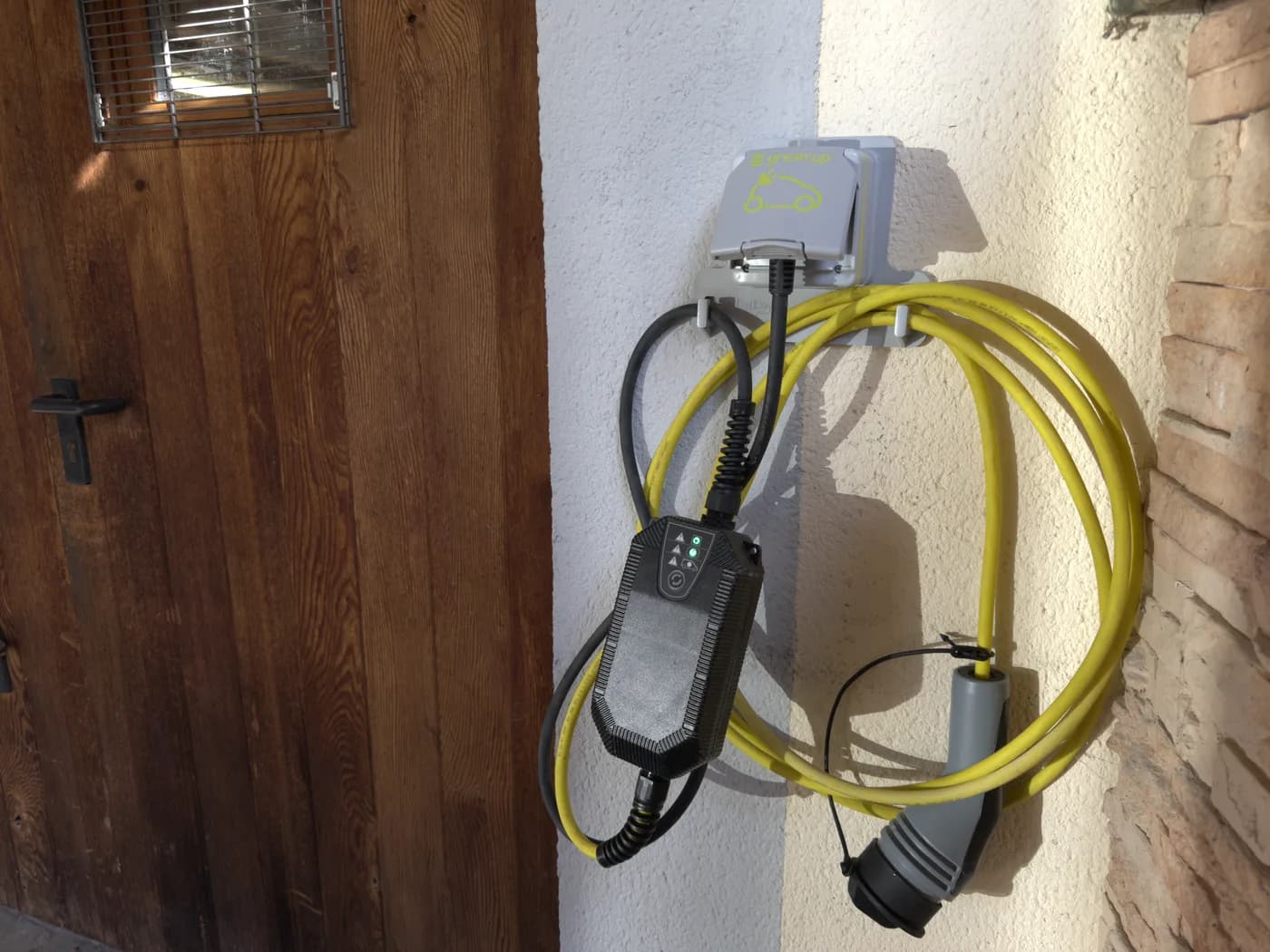 Installation d'une borne de recharge véhicule électrique