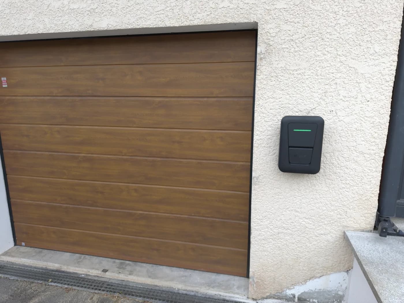 Recharge de véhicule électrique au garage
