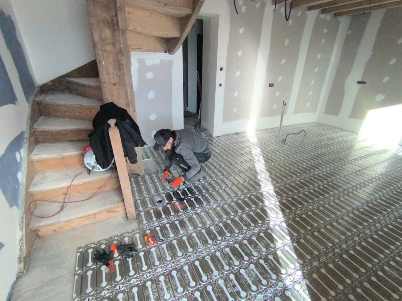 Plancher chauffant électrique sous combles